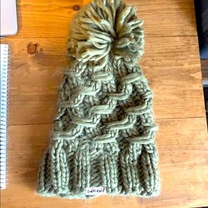 Three bird nest hat